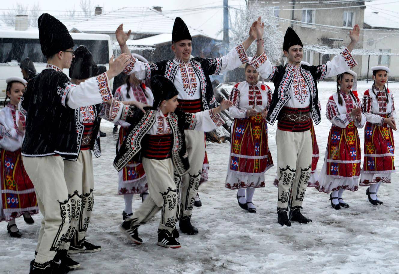 В мездренското село Дърманци празнуваха Сирни Заговезни 